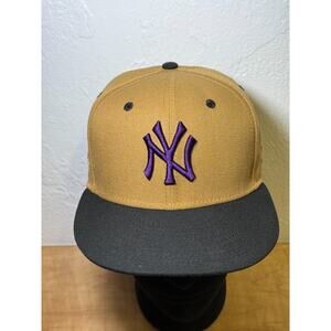 New Era NY Yankee “Peanut Butter Jelly” Size 7 1/8